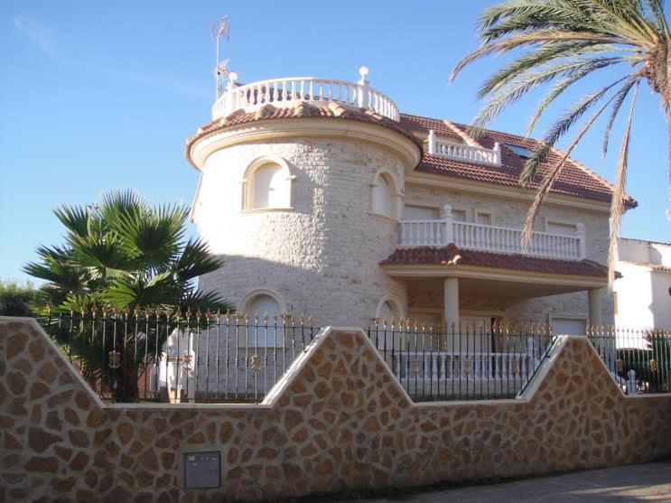 Chalet Muy Cerca De La Playa Con Piscina Privada Dehesa de Campoamor  ภายนอก รูปภาพ